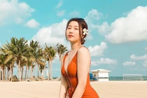 Huỳnh Hồng Loan nói gì về “hợp đồng tình cảm” với cầu thủ Tiến Linh