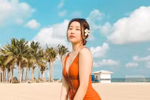 Huỳnh Hồng Loan nói gì về “hợp đồng tình cảm” với cầu thủ Tiến Linh