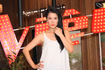 Thu Phương nửa năm hủy show ngoại để ngồi ghế nóng