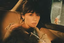 Mưa tháng sáu của Văn Mai Hương "gây bão" trên các bảng xếp hạng