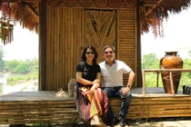 NSƯT Chí Trung bình yên bên bạn gái kém 17 tuổi