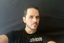 Nam diễn viên Carlos Lopez Jr tự tử bằng súng ở tuổi 35