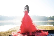 Phương Thanh mặc váy cưới, úp mở chuyện lấy chồng