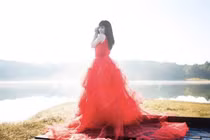 Phương Thanh mặc váy cưới, úp mở chuyện lấy chồng