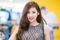 Á hậu Dương Tú Anh trẻ trung với thời trang mùa hè