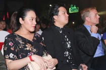 Thanh Bùi báo tin vui vợ sắp sinh đôi quý tử