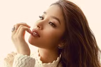 Phạm Hương gây sốc khi tuyên bố: "Từ bỏ hào quang là điều tôi mơ ước"