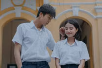 Ảnh đáng yêu không thể tả của "Nữ hoàng chửi thề" và bạn trai 