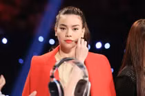 Hà Hồ rời The Remix sau vụ xe Audi gây tai nạn