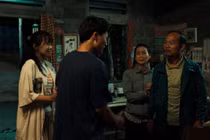 Vì sao “Lật mặt 8: Vòng tay nắng” của Lý Hải hút khách?