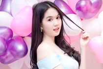 Ngọc Trinh bất ngờ làm đại gia