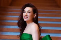 Không ngờ Phi Nhung cũng có lúc sành điệu, dát hàng hiệu thế này!