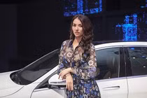 Bị chỉ trích không mặc nội y tại sự kiện, Hồng Quế nói gì?