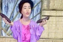 Ngắm tượng sáp Thúy Nga tá hỏa, muốn cất ngay vào kho