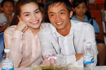 Cường đô-la kêu gọi bầu chọn Hà Hồ tại MTV EMA