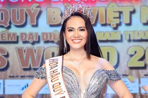 Người đẹp 36 tuổi đăng quang Hoa hậu Quý bà Việt Nam 2022