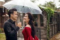 Hôn nhân của Võ Hạ Trâm bên chồng Ấn Độ hơn 12 tuổi