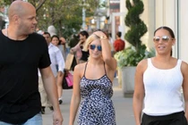 Bảo mẫu tố bị vợ chồng Mel B ép quan hệ tập thể 