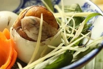 Vì sao kiêng ăn trứng vịt lộn đầu năm?