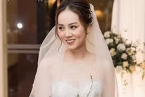 Vợ NSND Công Lý tiết lộ về đám cưới kỳ lạ, "bạn bè ai cũng cản"