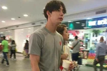 Chi Pu lộ ảnh du lịch Đài Loan cùng bạn trai Hàn Quốc?