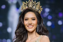 Đối thủ Phương Nga tham gia 100 cuộc thi sắc đẹp để kiếm tiền