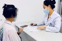 Chướng bụng, buồn nôn… đi khám phát hiện ung thư di căn