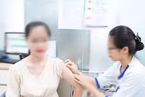 Chuyên gia hướng dẫn cách tiêm vắc xin phòng bệnh bạch hầu