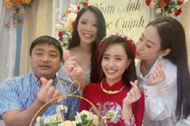 MC Xuân Anh thời tiết VTV xinh đẹp trong lễ ăn hỏi 