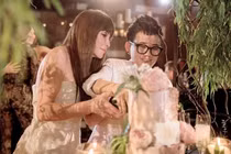 Ảnh cưới hiếm hoi của Thanh Hà và Phương Uyên ở Mỹ