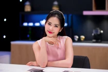 Nam Em tươi tắn tham gia gameshow sau ồn ào tình cảm