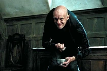 Diễn viên “Harry Potter” bị gãy cổ, nghẽn phổi vì tai nạn