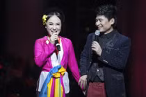 Vợ chồng Tấn Minh - Thu Huyền được xét tặng danh hiệu NSND