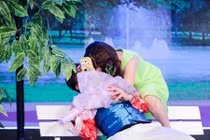 Chí Tài lao đao vì bị Lê Khánh cưỡng hôn