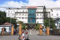 Nam thanh niên 18 tuổi tử vong khi cắt bao quy đầu 