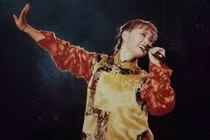 Ngắm ảnh 30 năm trước đẹp như mộng của Lưu Hiểu Khánh