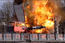 Hậu trường hoành tráng cảnh cháy nổ trong bom tấn The Foreigner