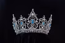 Vương miện Hoa hậu Biển đảo VN 2022 đặc biệt gì mà 3,9 tỷ?