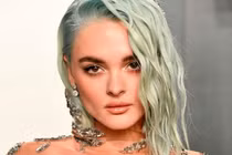 Điểm mặt loạt sao Hollywood dương tính với Covid-19