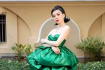 Lệ Quyên đeo nhẫn nặng trĩu tay đi sự kiện, vắng bóng tình trẻ