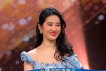 Lưu Diệc Phi ngày càng xuống sắc, mặt ngấn mỡ, da lão hóa 