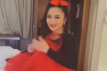 Trái ngược Chi Pu, style Hương Tràm ở Mỹ "thê lương" lạ thường