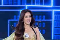 Hoa hậu Khánh Vân khoe thân hình bốc lửa với bikini đêm chung kết