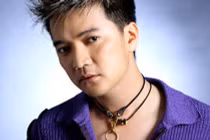 Nhìn lại một năm sóng gió của Đàm Vĩnh Hưng