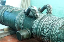 Giải mã bí ẩn ba khẩu thần công trục vớt ở biển Hà Tĩnh