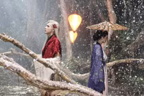 Nguyễn Trần Trung Quân chi 10 tỷ làm MV "Nước chảy hoa trôi" 