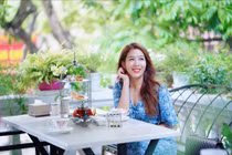 Nhan sắc nữ MC xinh đẹp hay cười, hát hay của VTV