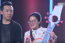 Trấn Thành bị thí sinh phun nước bọt vào mặt trên sóng 