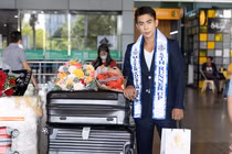 Phùng Phước Thịnh về nước sau đăng quang Á vương Du lịch Thế giới 