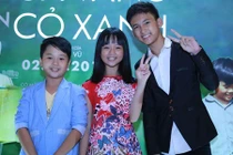 Dàn sao "Tôi thấy hoa vàng trên cỏ xanh" xì tin ở HN